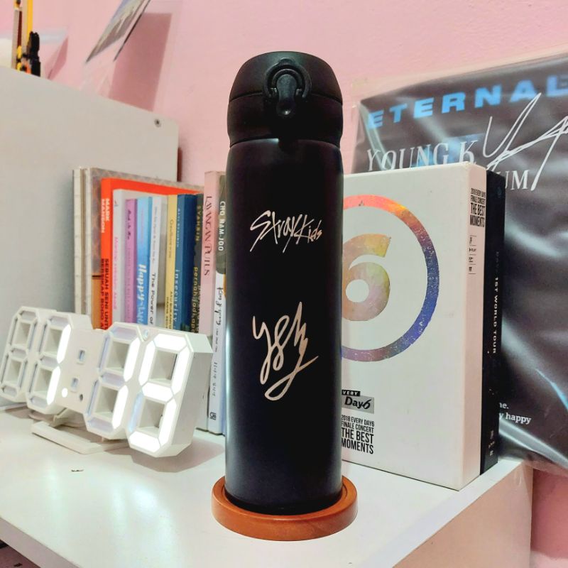 Pre Order!! Tumbler STRAY KIDS SKZ Signature