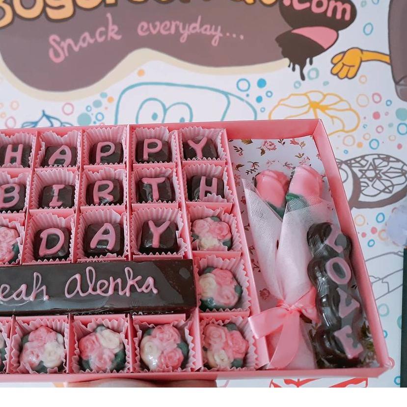 

✶ Kado Coklat Ultah Sekat Blok 25+Buket ♩