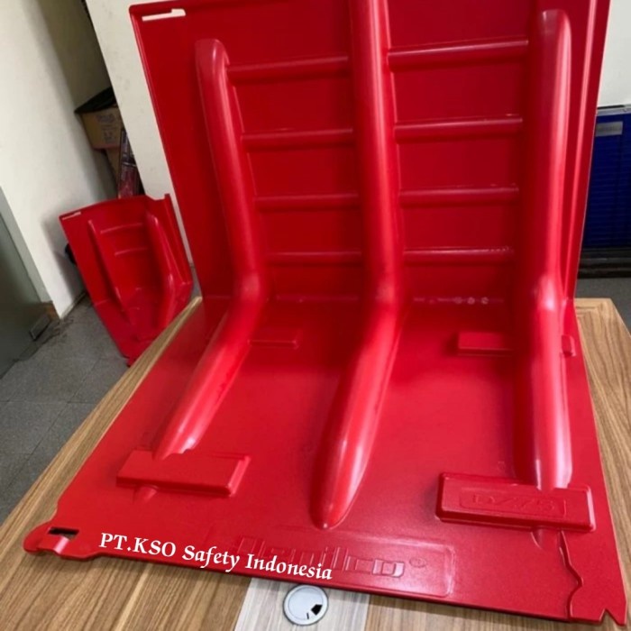 Terlaris Ready Stock Portable Flood Barrier Straight Barrier Jumbo