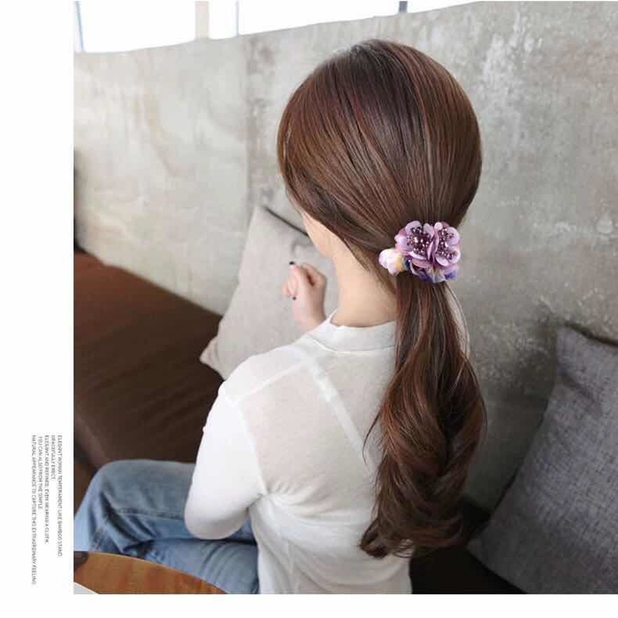New Ikat Rambut Wanita Elegan Motif Bunga Color High Quality Import