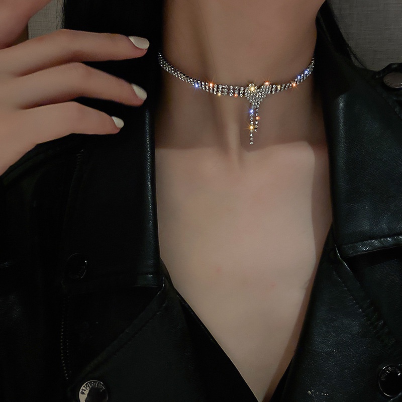 YEEZII Fashion Hati Jumbai Kalung Rantai Klavikula Kristal Perak Choker Untuk Aksesoris Perhiasan Wanita