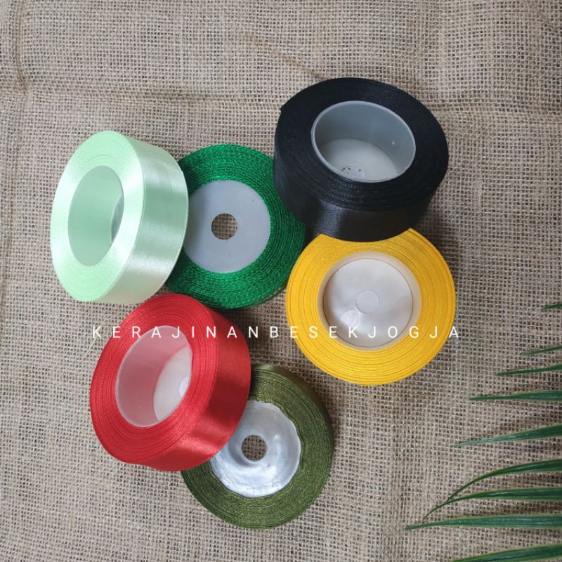 

PITA SATIN 1 INCH PER 1 METER - PITA GULUNGAN- PITA SATIN-PITA MURAH-PITA WARNA