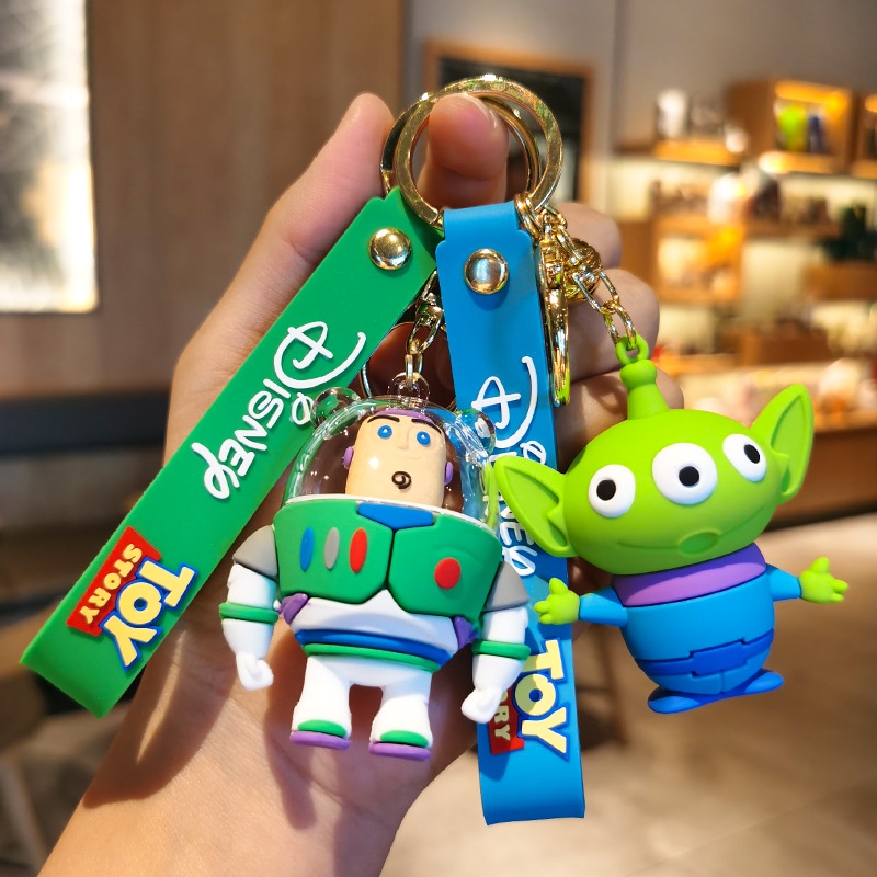 New Toy Story Gantungan Kunci Liontin Boneka Buzz Lightyear Keyring Fashion Pasangan Tas Ornamen