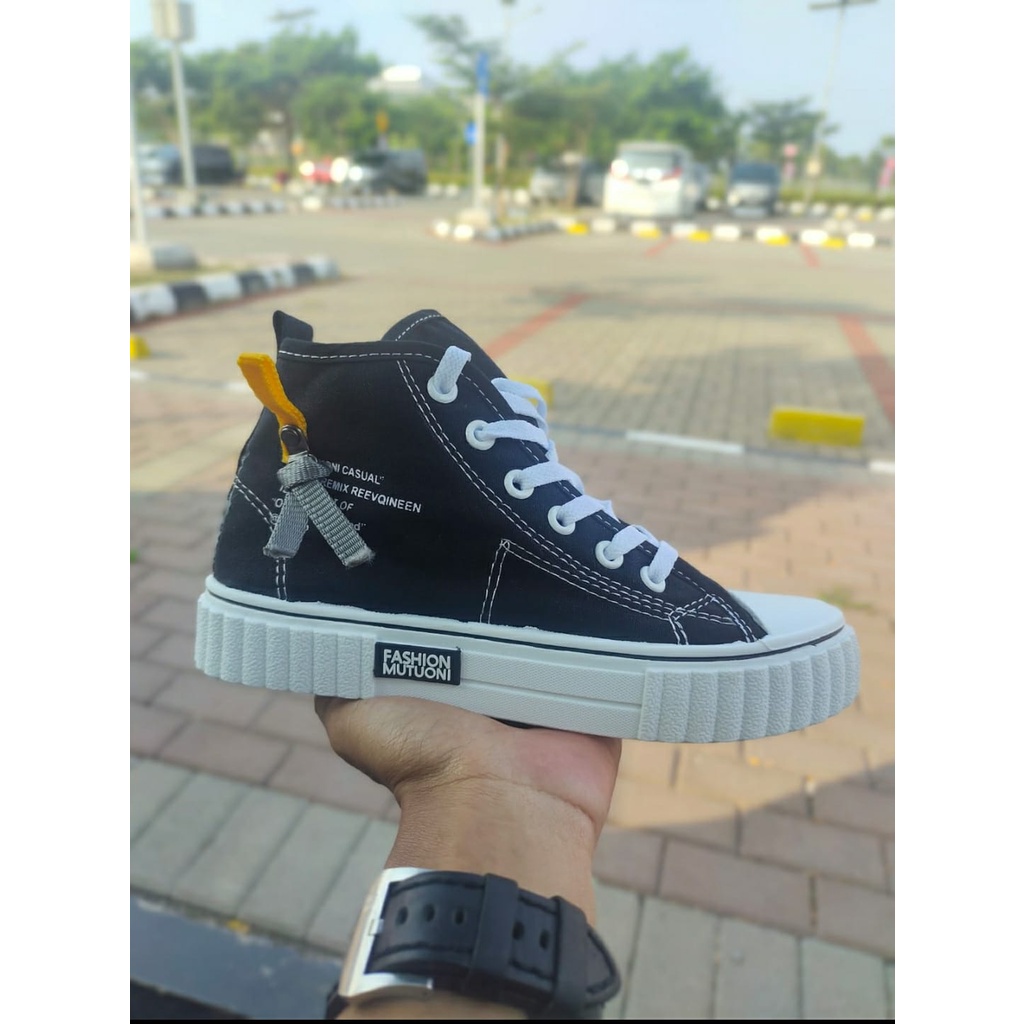 Sepatu Sneakers Wanita Kanvas Mode HIgh Premium Import PTB012