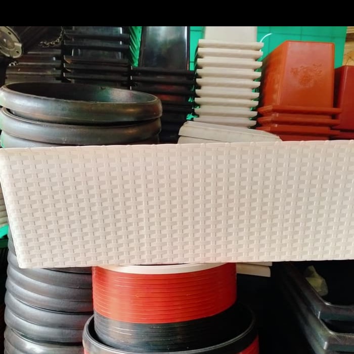 Sekop Promo Pot Panjang Plastik Anyaman Putih// Pot Tanaman 70Cm