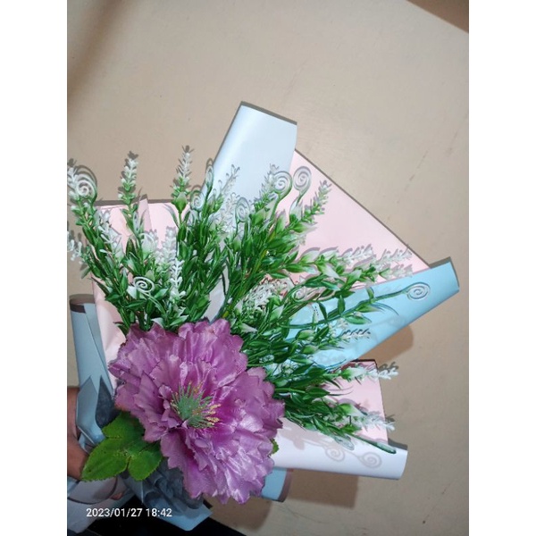 BOUQUET DAUN MIX BUNGA BESAR