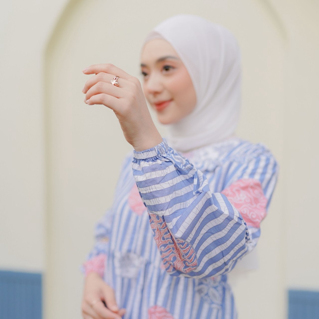 Baju Batik Wanita Modern Atasan Blouse Batik Kerja Kantor Wanita Motif Akar