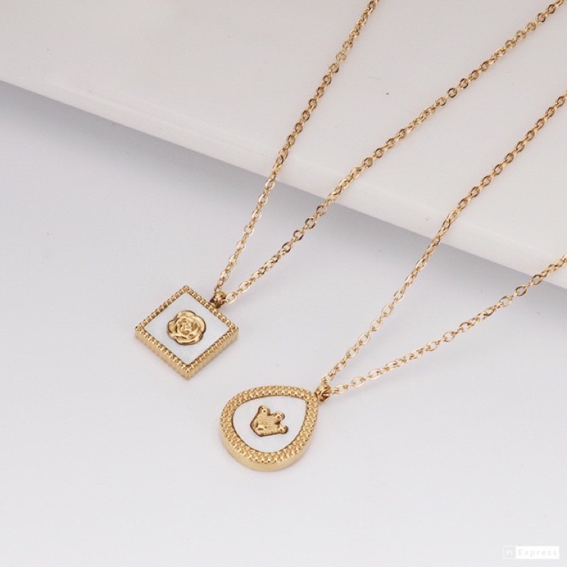 Kalung relief mahkota bunga titanium korea anti karat harga grosir bisa COD