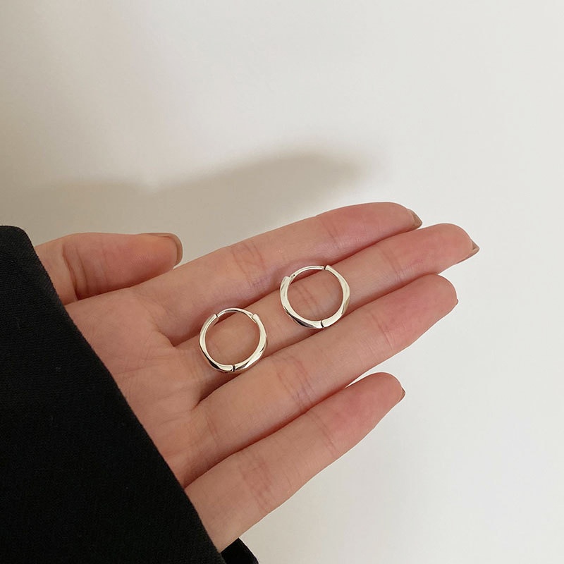 Anting Hoop Perak Fashion Untuk Wanita Pria Twist Earing Friend Aksesoris Fashion Perhiasan