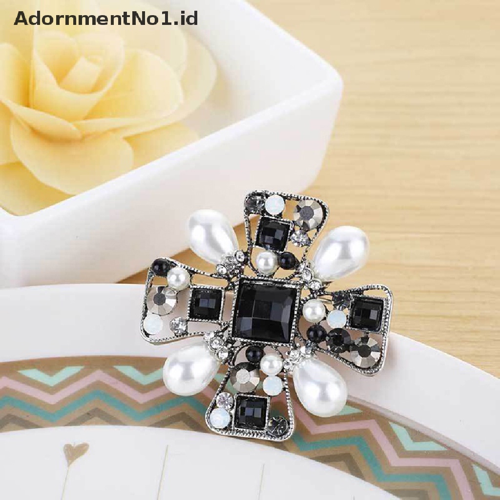 [AdornmentNo1] Retro Mode Berlian Imitasi Peal Cross Bentuk Bros Wanita Mantel Perjamuan Hadiah Pin Perhiasan [ID]