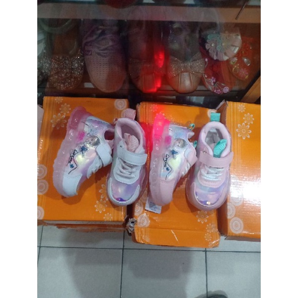 sepatu anak import LED premium sport fhasion terbaru termurah