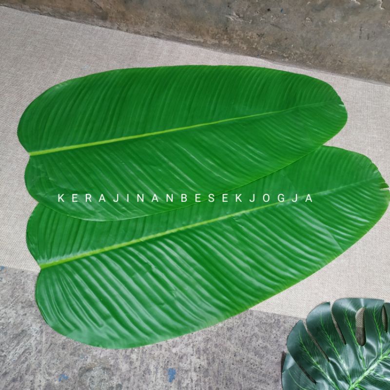 

(PF12) DAUN PISANG PLASTIK 50CM properti foto daun plastik daun palsu daun pisang replika