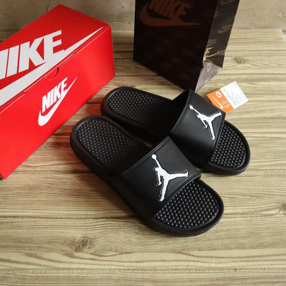 Stok Terbaru SENDAL SELOP NIKE BENASSI JORDAN SWOSH SINTETIS KASUAL SANDAL DISTRO PRIA WANITA OLAHRA