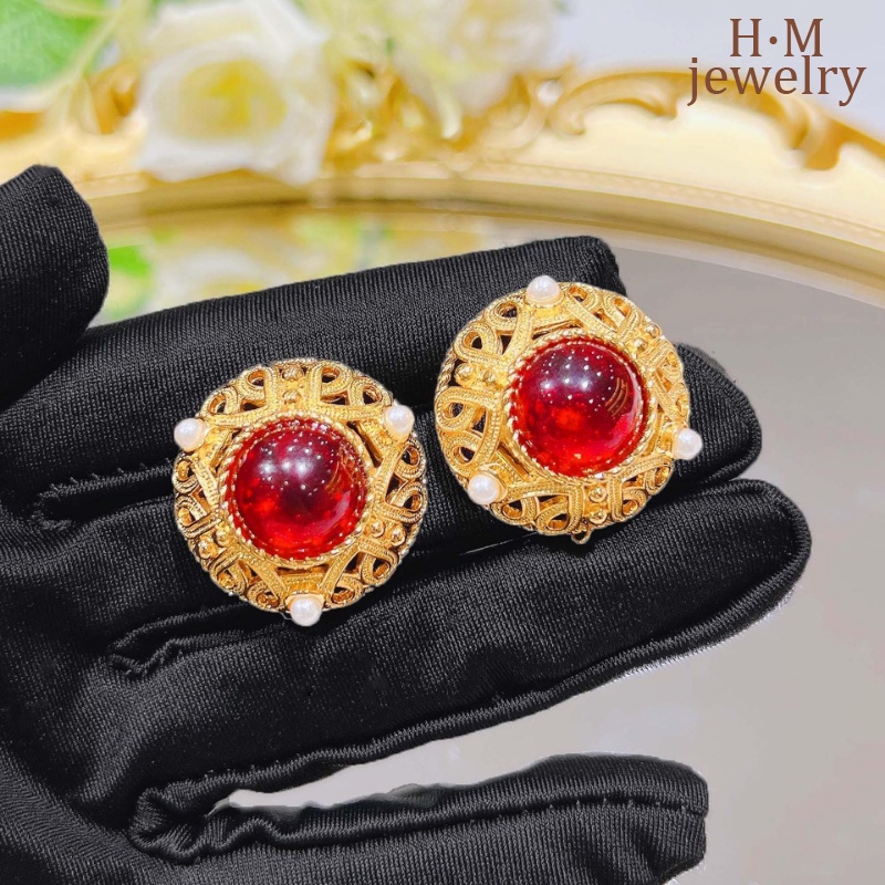 Gaya Antik Emas Berongga Renda Merah Berwarna Glasir Telinga Klip Vintage Berwarna Glasir Anting