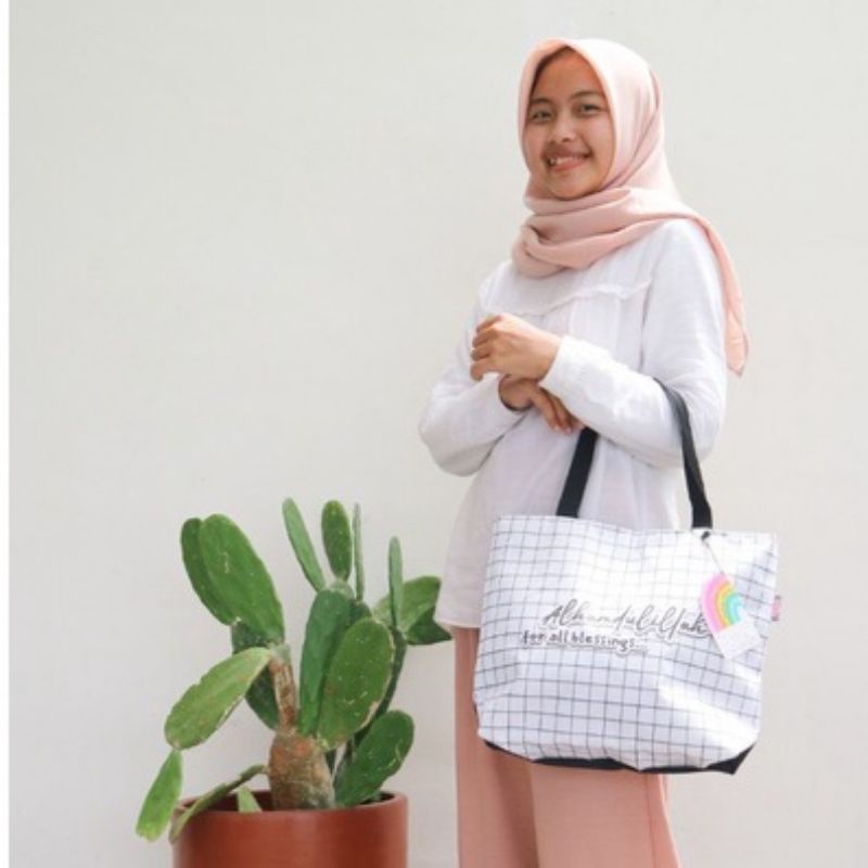 Totebag Print Muslim Rumah Warna