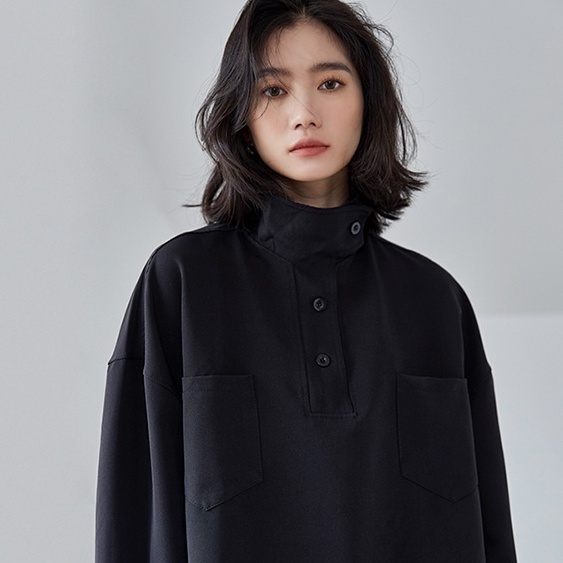 Kemeja Hitam Wanita High Collar Lengan Panjang Basic Shirt