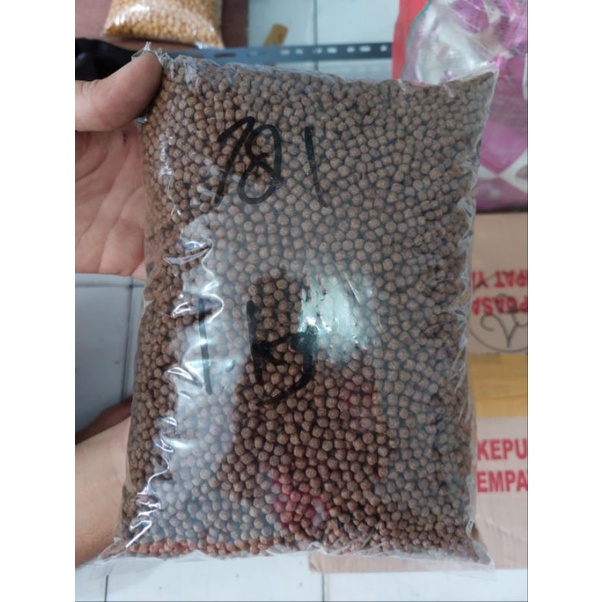 Pelet Ikan 781 polos repack 1 kg