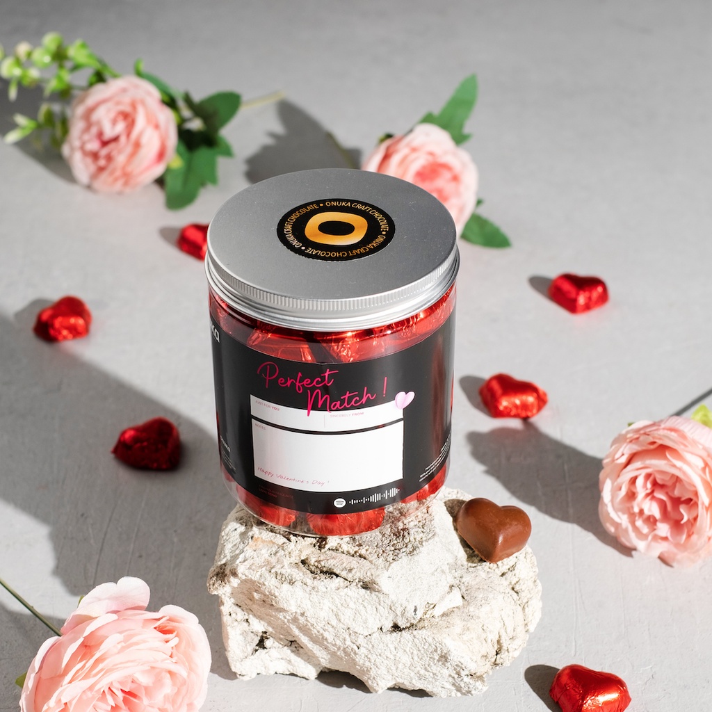 

Onuka Valentine's JAR OF HEARTS / Hadiah Valentine Coklat Asli
