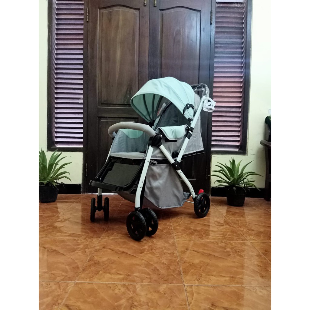 TRAVEL SIZE STROLLER BABYBLISS IMPORT QUALITY
