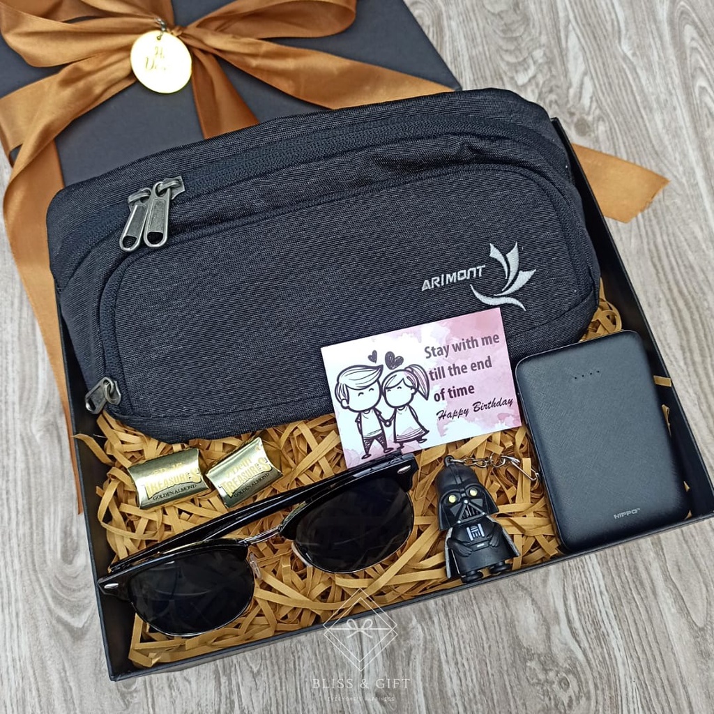 

Blissbox Travelling Exclusive Gift and Hampers (Hampers/Gift Box /Kado UlTah/Kado Wisuda/Kado Anniversary/Souvenir)