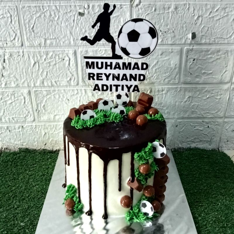 

kue ulang tahun 18cm tema bola