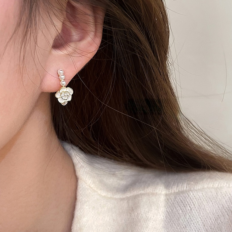 Camelia Pearl Earrings Ear Studs Untuk Perhiasan Fashion Gadis Indah Manis