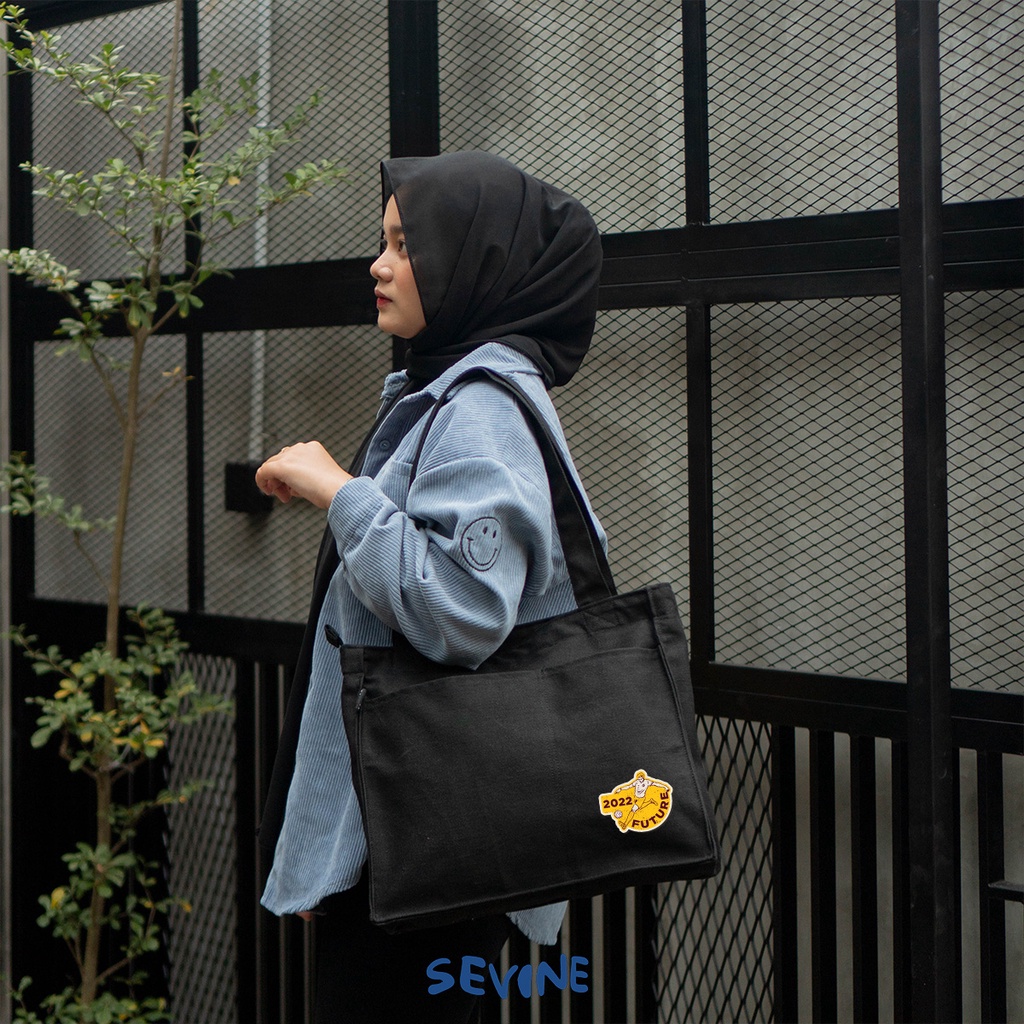 Sevine Totebag Kanvas Rebecca Tas Wanita Tote Bag Kuliah Sekolah Sekat Laptop Hitam Elegan Aesthetic - WS