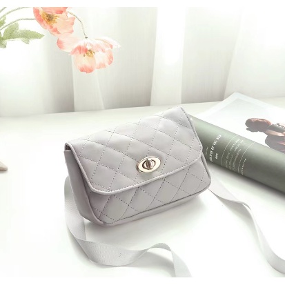 ♥DPS829♥ T251 Tas Gantung Wanita Berlian Baru Korea Tas selempang bersulam yang modis dan serbaguna untuk wanita Tas Bahu Wanita Desain Niche