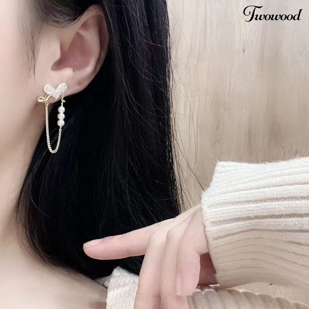 Twowood 1pasang Anting Wanita Bentuk Hati Mutiara Imitasi Rumbai Rantai Glossy Dekorasi Telinga Berlian Imitasi Mengkilap Permukaan Halus Pesta Women Earrings Women Jewelry