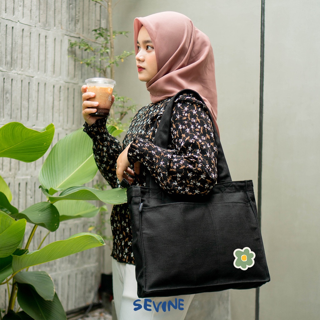 Sevine Totebag Kanvas Rebecca Tas Wanita Tote Bag Kuliah Sekolah Sekat Laptop Hitam Elegan Aesthetic - WP