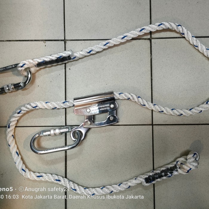 

Terlaris Work Positioning Lanyard Haidar Lengkap Dengan Carabinar Harga Promo