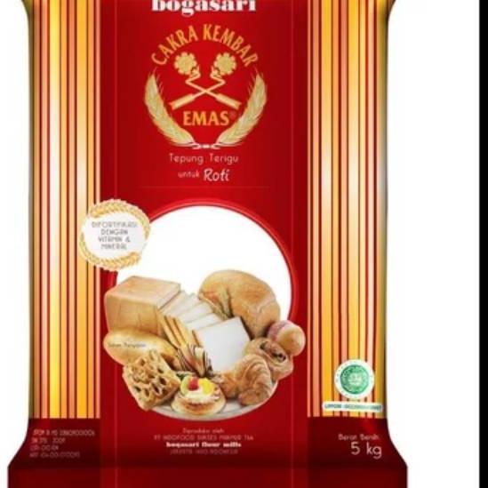 

◙ Tepung Terigu Cakra Kembar Emas Bogasari (Roti) 5 kg ♪