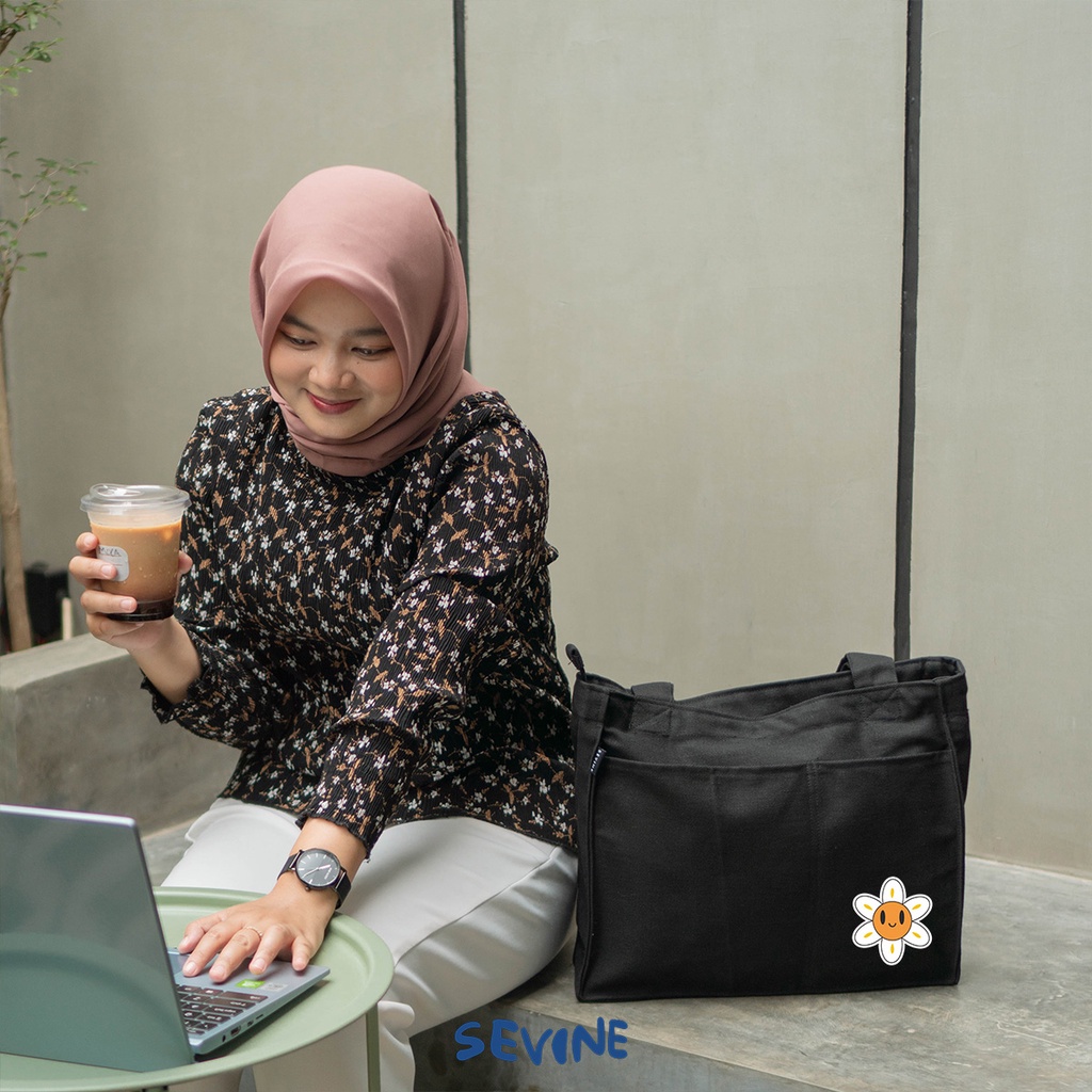 Sevine Totebag Kanvas Rebecca Tas Wanita Tote Bag Kuliah Sekolah Sekat Resleting Laptop Hitam Elegan Aesthetic - WT