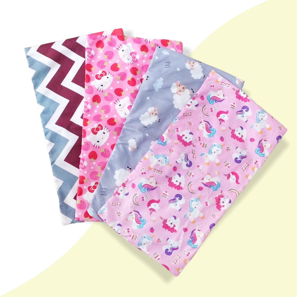 Sarung Bantal Cinta Mini Anak Motif Karakter Random Motif Boy &amp; Girl