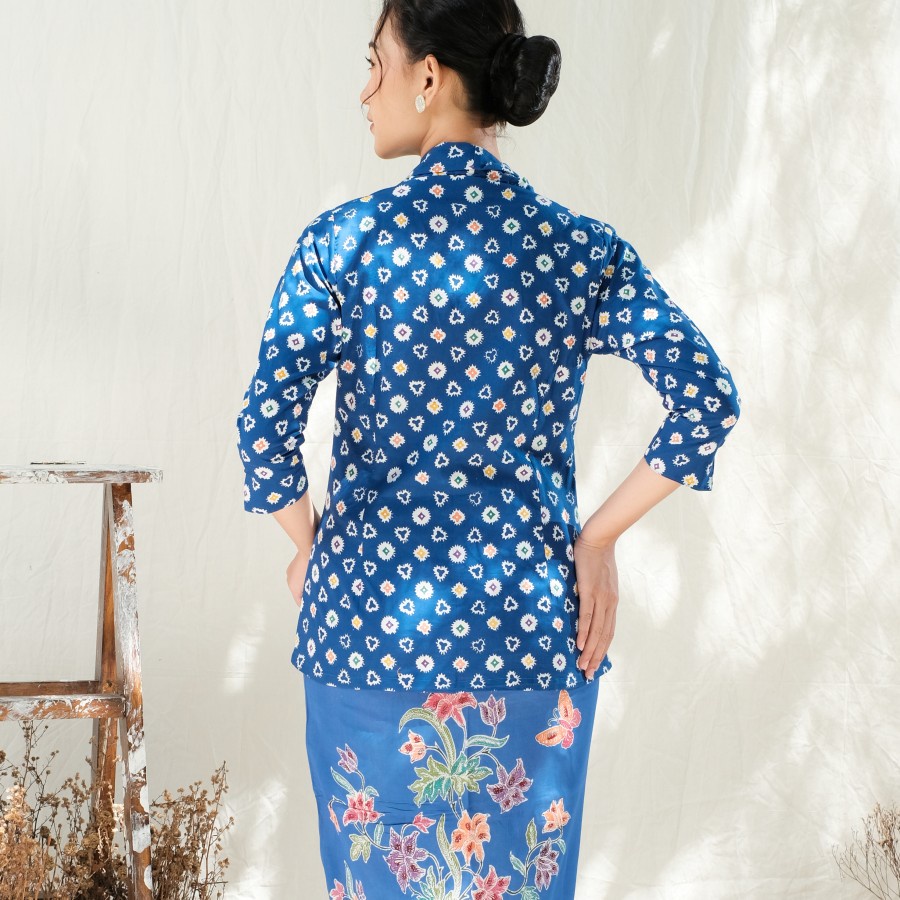 Kebaya Batik Jumputan Lengan 7/8 Meradelima Katun Biru