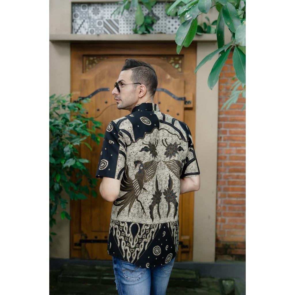 PARI KESIT KEMEJA BATIK PRIA SLIM FIT LENGAN PENDEK FULL FURING BAGUS
