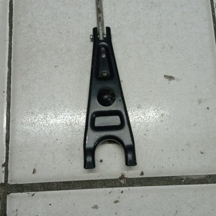 Garpu Kopling Peugeot 504