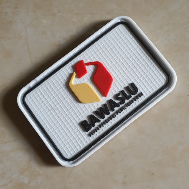 patch rubber logo bawaslu kotak dasar putih / badan pengawas pemilihan umum / pemilu / tempelan emblem karet velcro