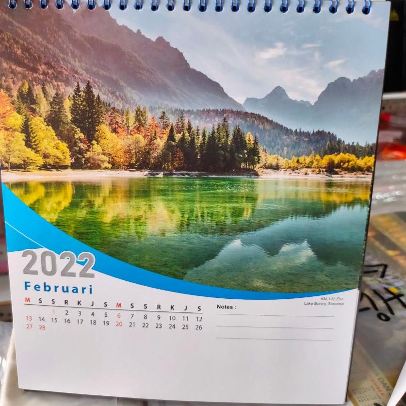 

New Limited Kalender Meja Executive 2023 Motif Pemandangan Alam Dunia
