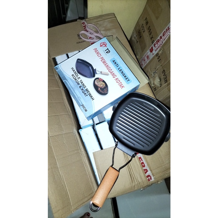 SQUARE GRILL PAN /PANCI PEMANGGANG KOTAK ANTI LENGKET/ GRILL LIPAT/ PANCI PANGGANG GRILL LIPAT 24 cm