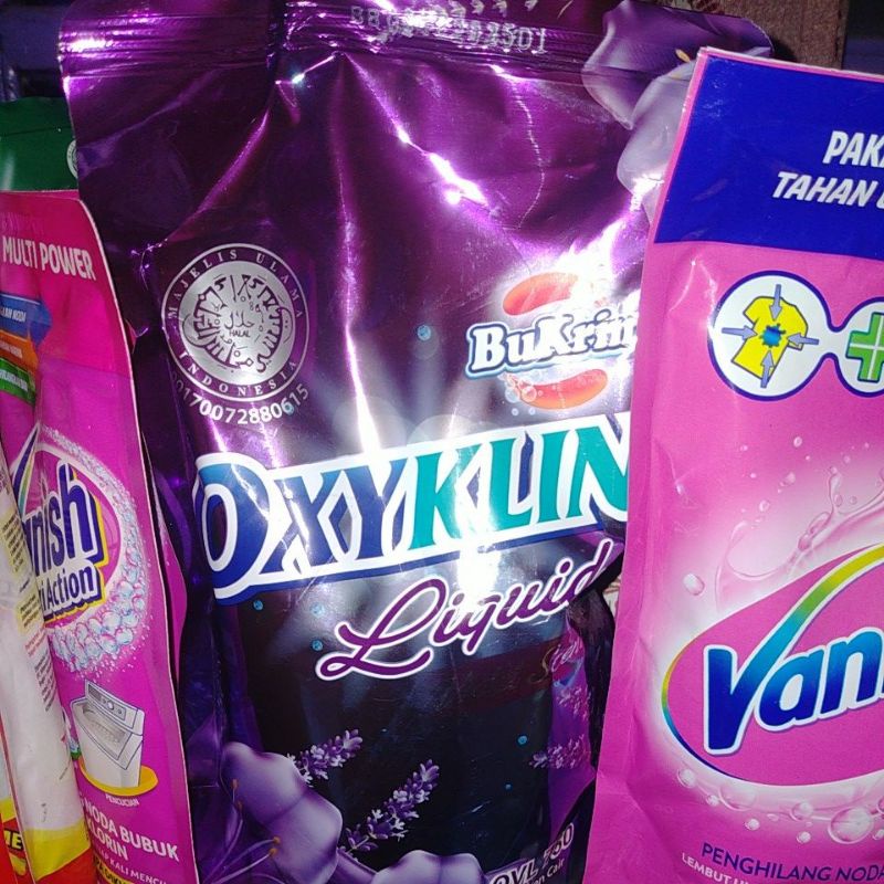 oxyklin deterjen cair 700ml