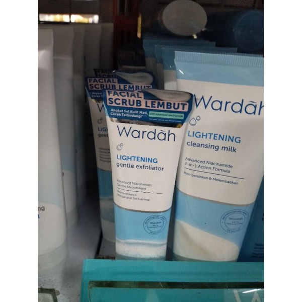 WARDAH LIGHTENING GENTLE EXFOLIATOR