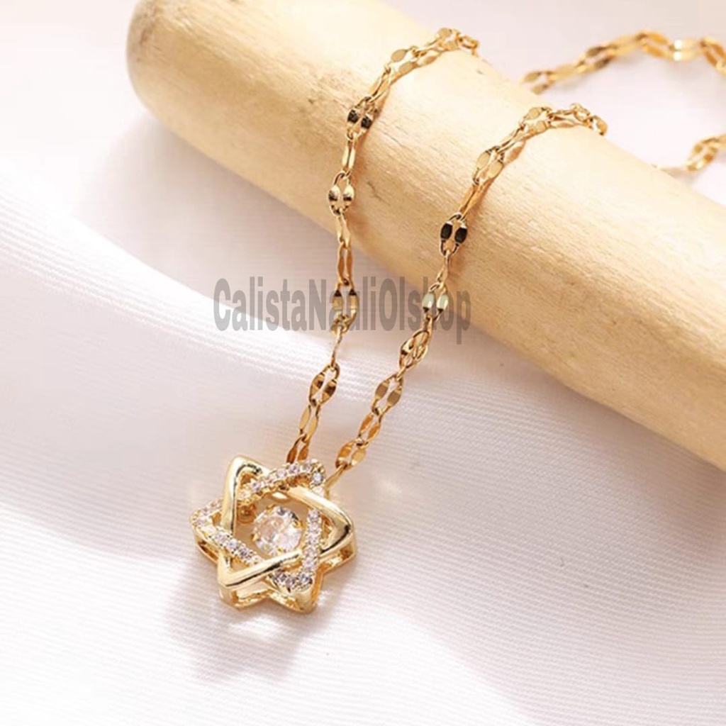 Kalung Titanium Segitiga Simetris Zircon Fashionable Anti Karat Dan Anti Luntur