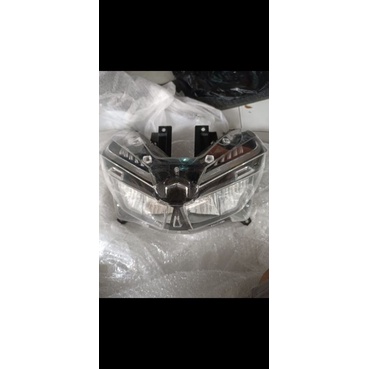 Reflektor depan vario 125/150 2018/2020 original