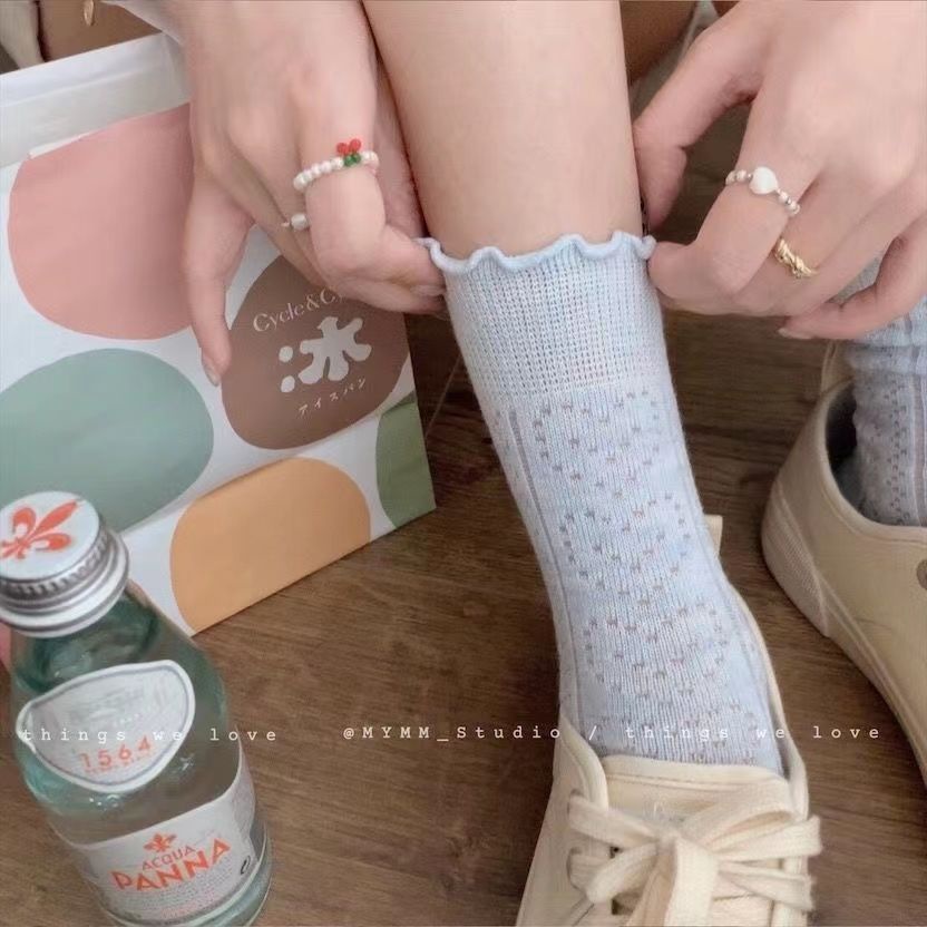 Gadis manis memakai elastisitas tinggi tepi telinga kayu musim panas bagian tipis musim panas suka b
