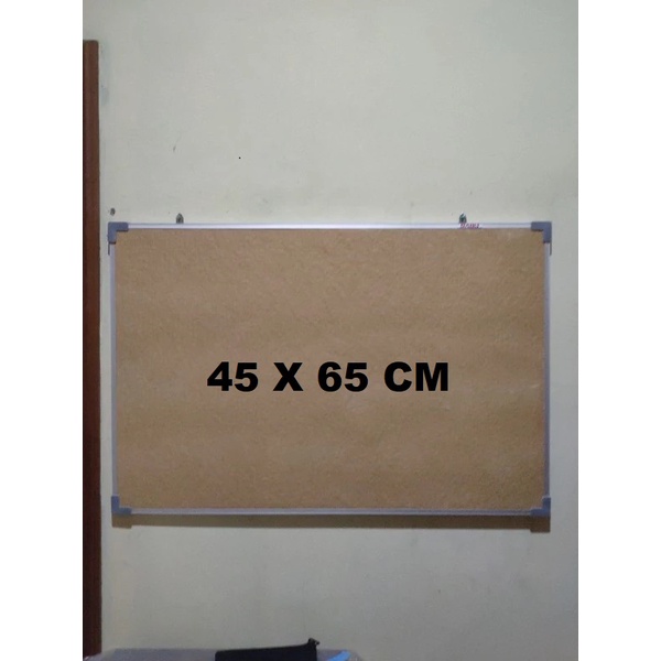 

Softboart gantung ukuran 45 x 60cm