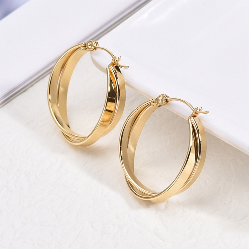 Sister Chen Shuting Gaya Yang Sama Desain Niche Gaya Baru Anting Logam Temperamen Unik