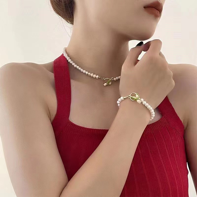 Kepribadian Wanita Pesona Kalung Klavikula Kalung Elegan Choker Kalung Rantai Kalung Perancis tulip Mutiara Liontin Kalung vintage Wanita