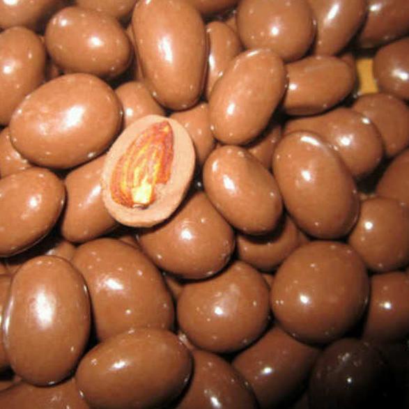 

♨ 500 Gram Coklat isi Almond ( Chocolate Almonds ) ➮