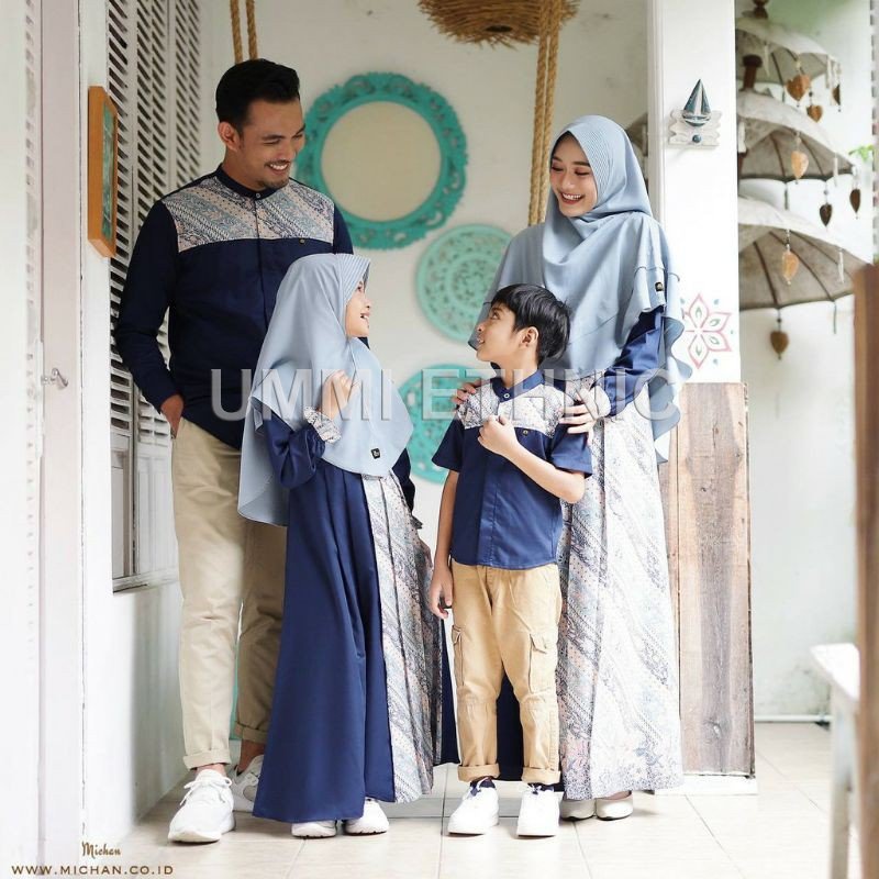 MC | RAYA FAMILY MICHAN NAVY